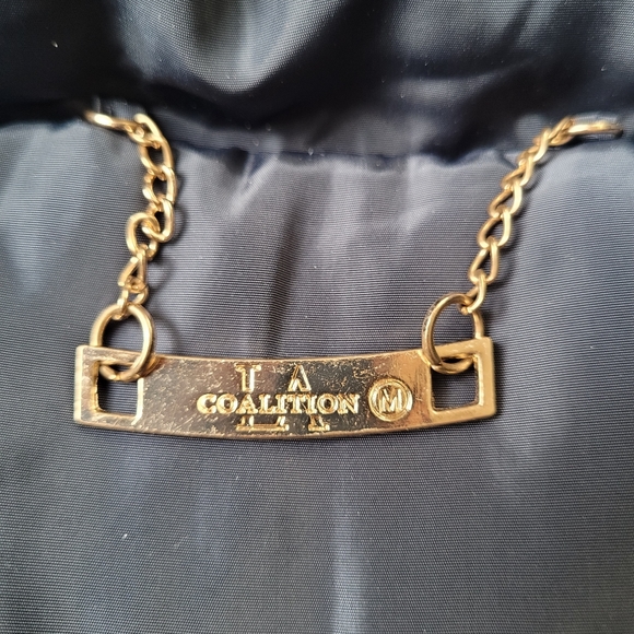 Coalition LA hooded puffer vest - Picture 7 of 8